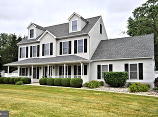 502 Turtle Ln, Langhorne, PA 19047