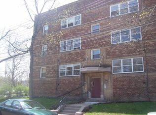 630 Clyde St APT 101, Pittsburgh, PA 15213