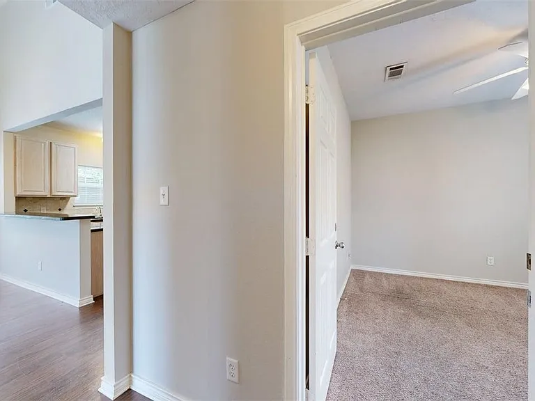 1604 Park Pl — Photo 11