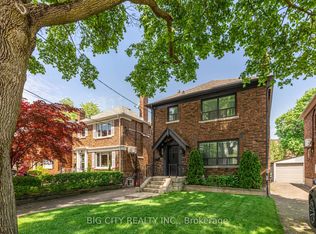 104 Donlea Dr, Toronto, ON M4G 2M5