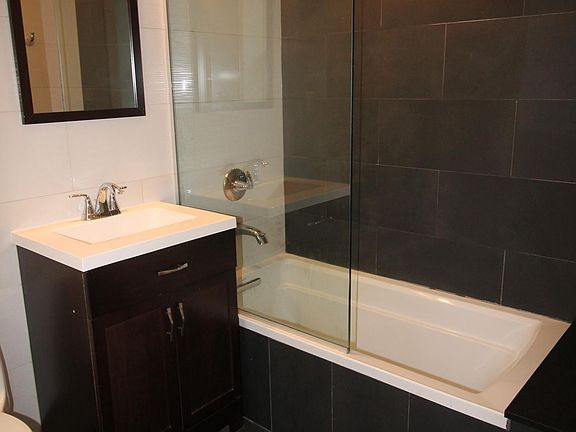 3rd image of 83 Beaver St APT 2B