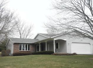 8641 Sunset Ct N, Byron, IL 61010