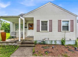 12830 Park Knoll Dr, Garfield Heights, OH