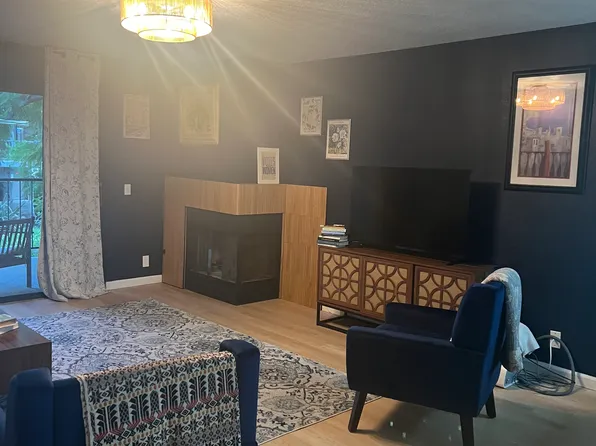 250 E Fern Ave, Redlands, CA 92373