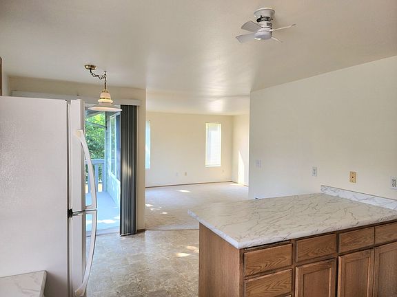 5th image of 2426 Callow Rd
