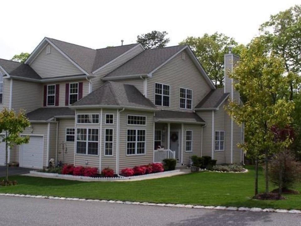 1st image of 140 Kettles Ln