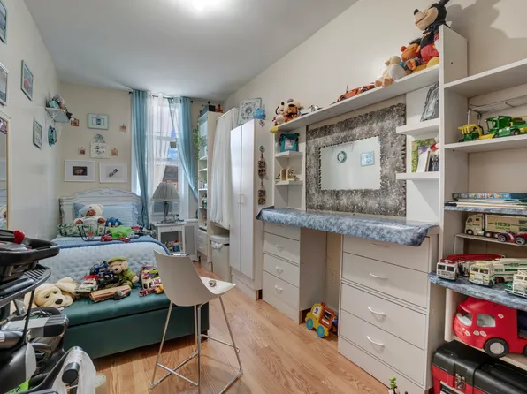 1144 Halsey Street image 18 of 23