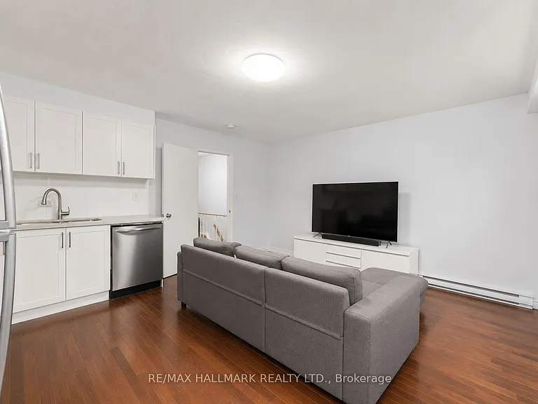 82 Halsey Ave #3 — Photo 4