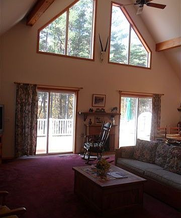 2nd image of 85 Lake Forest Dr