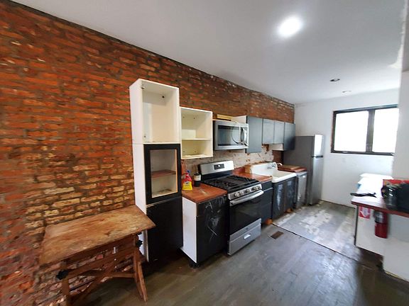 5th image of 2835 Boudinot St