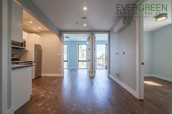 Rented by ERNY LLC | media 15