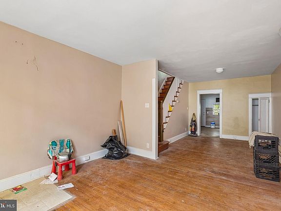 3rd image of 2031 S Colorado St