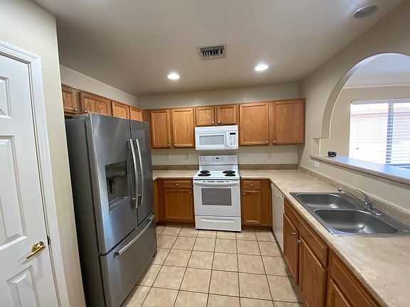 4th image of 6771 S Avenida Del Abrazo St