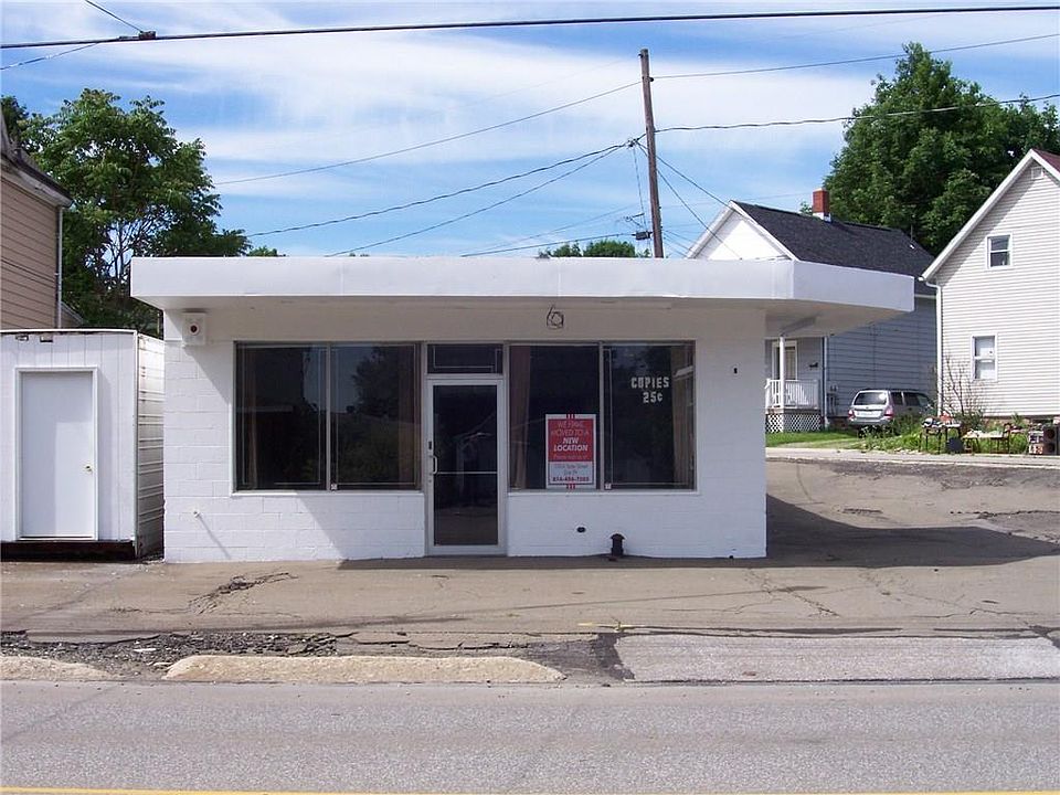 2nd image of 3024 Pine Ave