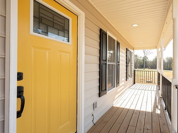 3rd image of 4191 Oakleys Ln