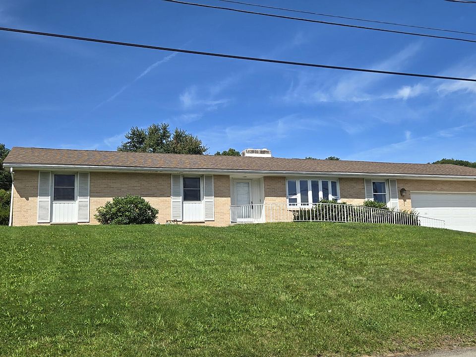 1st image of 302 Corner Sunset & Roberts Dr
