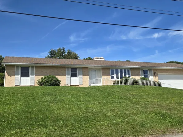 302 Corner Sunset & Roberts Dr, Scranton, PA 18519
