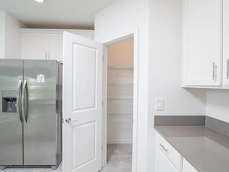 2821 Armstrong Ave — Photo 15
