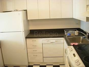 2nd image of 2650 N Lakeview Ave APT 1606