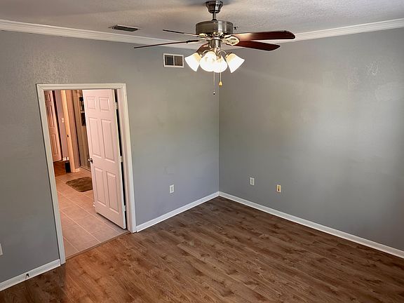 5th image of 60 Fenwick Hall Aly APT 628
