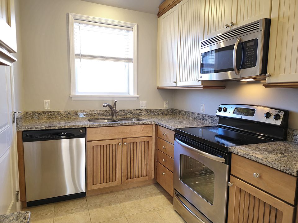 1st image of 7517 Oxford Dr APT 3A