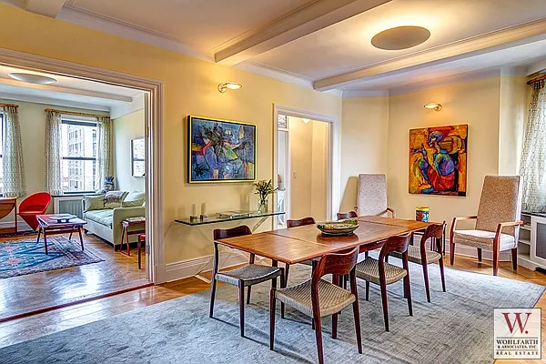 Sold by Wohlfarth & Associates Inc | media 20