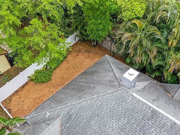 5th image of 8313 Cypress Lake Dr