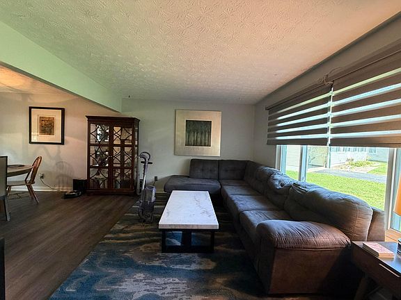 2nd image of 655 Falls Pl