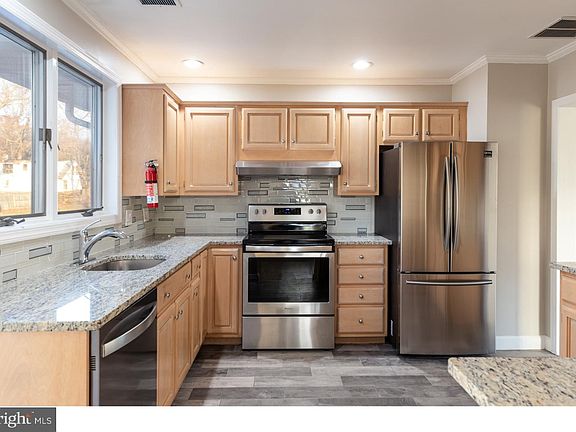 2nd image of 12 Hood Dr