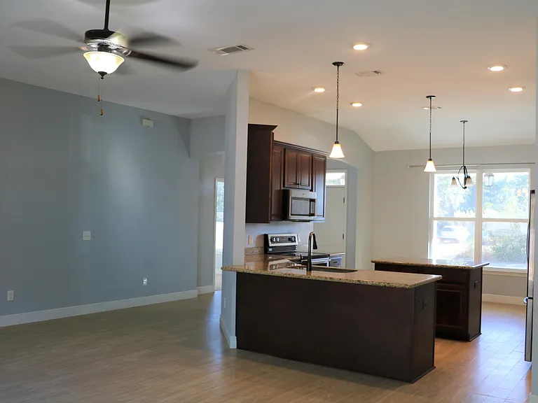 8308 Miranda St — Photo 17