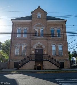 491 Valley St Unit 10 #10, Orange, NJ, 07050