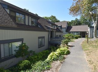 211 Heritage Vlg #D, Southbury, CT 06488