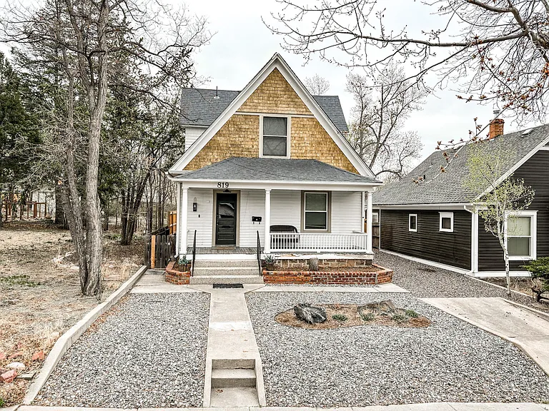 819 N Cedar St — Photo 40