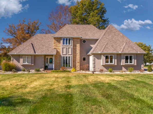 3102 S Market St, Marion, IL 62959