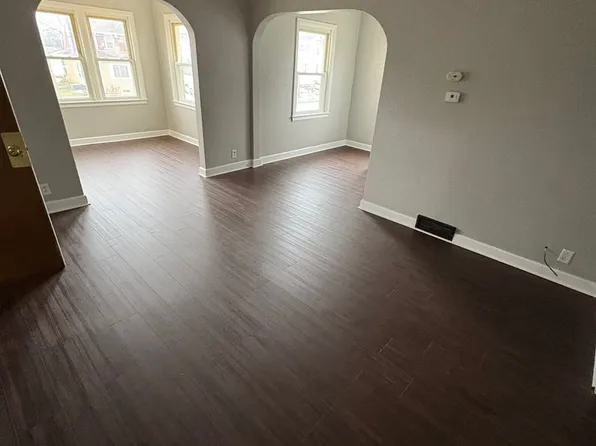 1308 W 4th, 1308 W 4th St APT 4, Waterloo, IA 50702