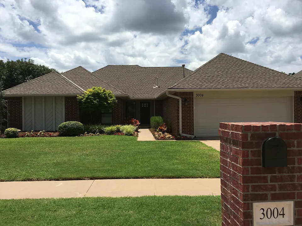 3004 Crown Feathers Dr