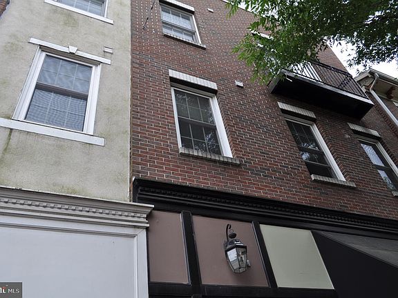 2nd image of 152 Bridge St APT A