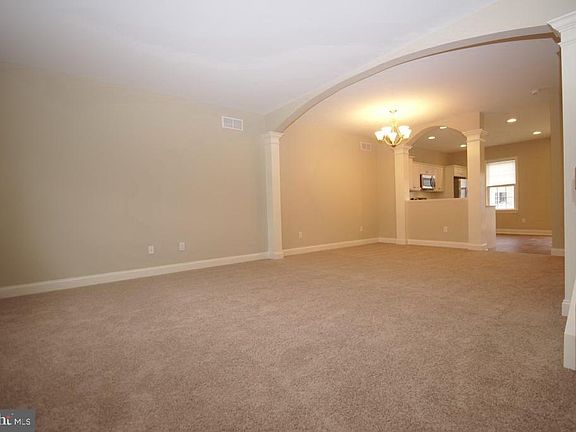 2nd image of 311 S Parkway Dr
