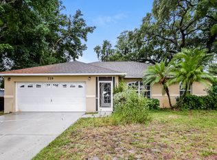 719 Rue Labeau Cir, Fort Myers, FL 33913