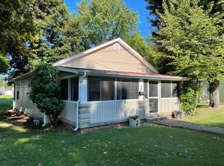 306 S Walnut St, Hohenwald, TN 38462