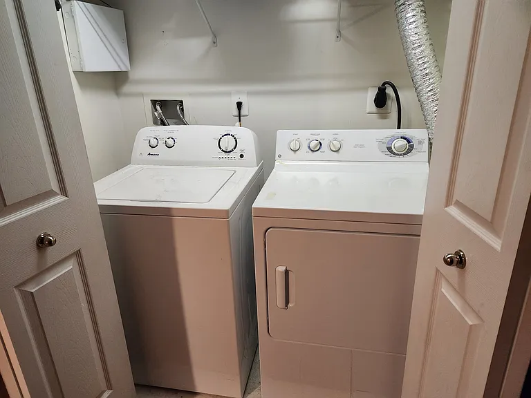 115 Lloyd St — Photo 10