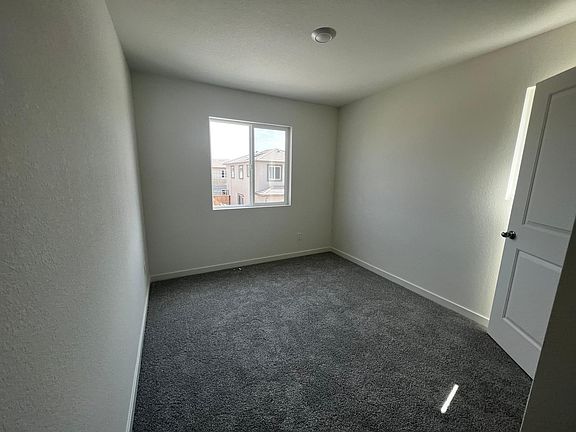 5th image of 5408 Molino Cir
