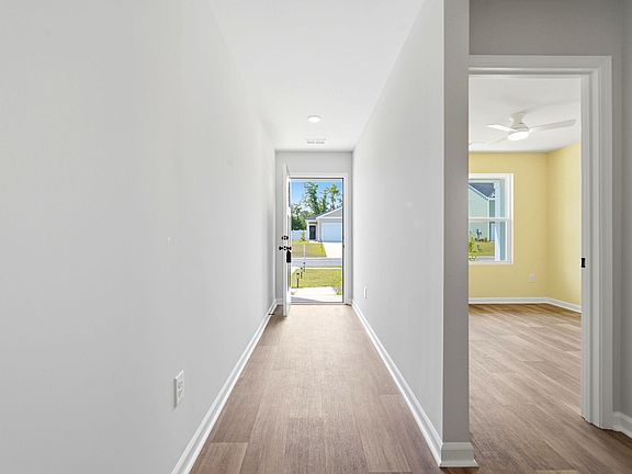 5th image of 550 Swaying Palm Ct