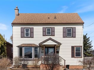 367 Stone Church Rd E, Hamilton, ON L9B1B1