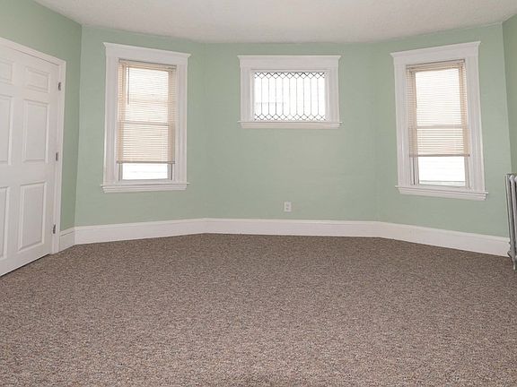 5th image of 23 Woodside Ave #3