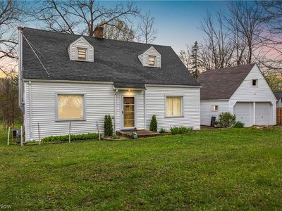7322 Richmond Rd, Bedford, OH, 44146