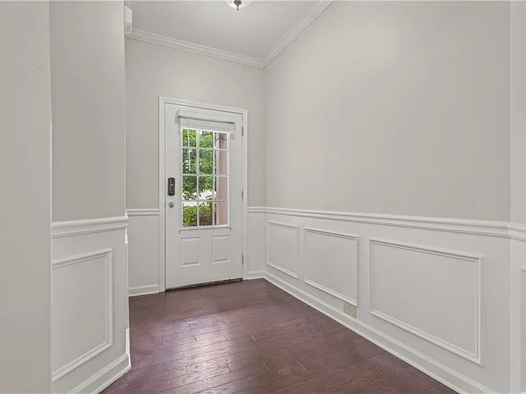 4940 Breezewood Cir — Photo 3
