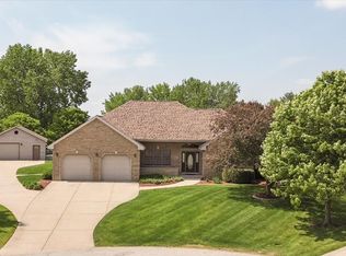 18854 S Palomino Ct, Shorewood, IL 60404