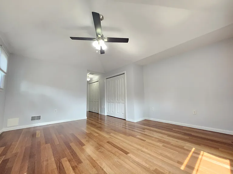 430 Aurora Ave #430 — Photo 15