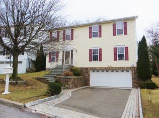 9 Wimbledon Ct, White Plains, NY